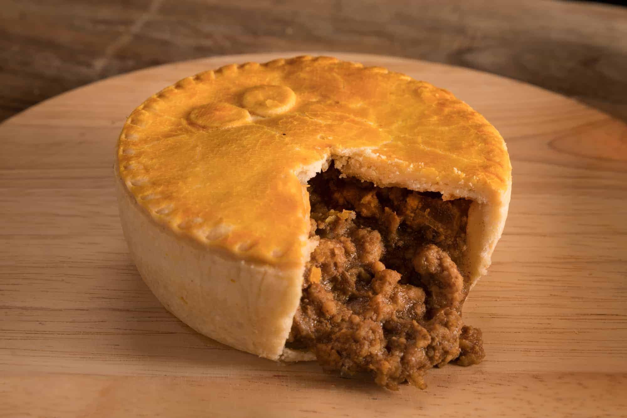 Bowmans Pies Minced Beef & Onion