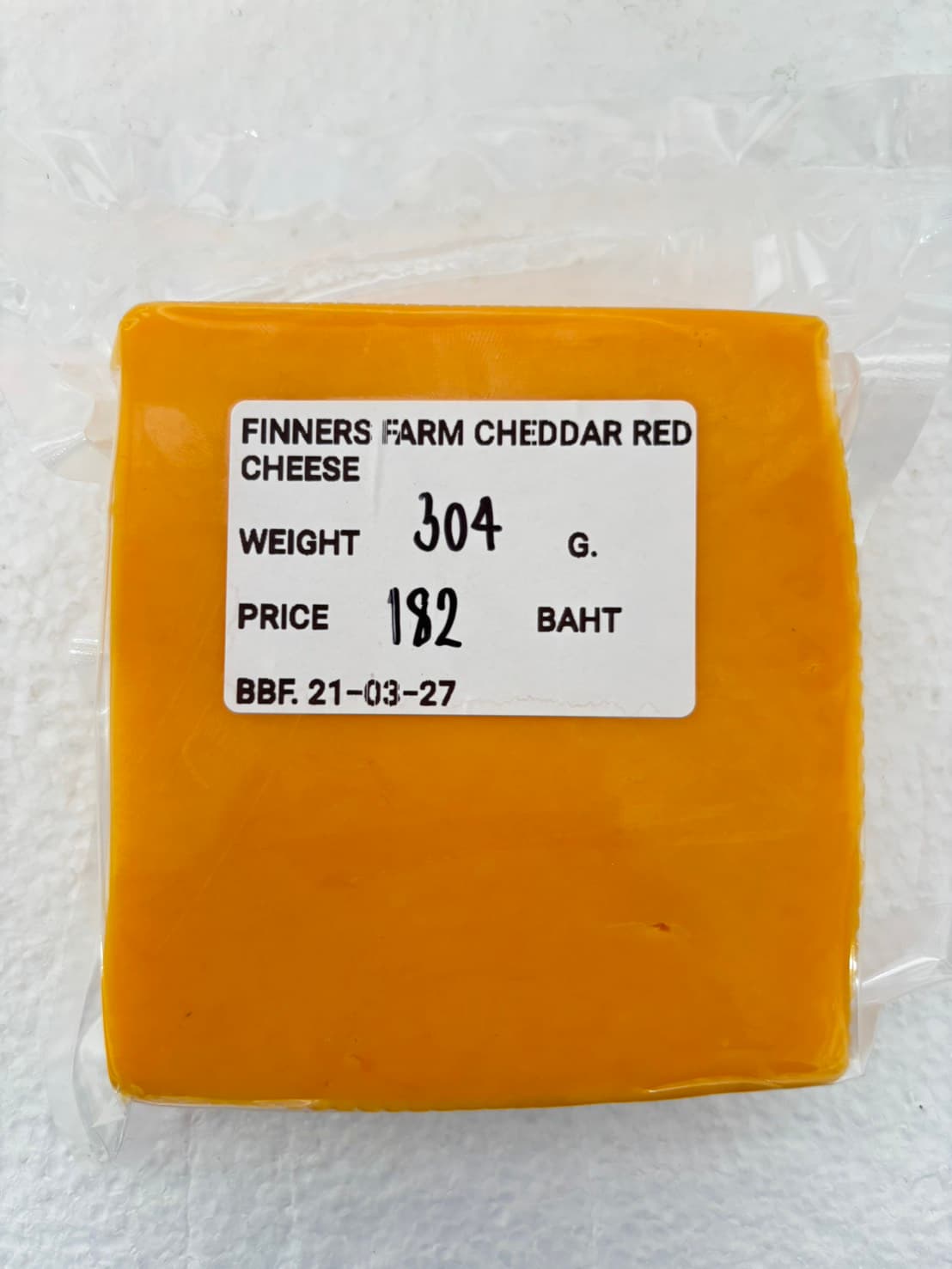 Finners Farm Red Cheddar (per 300g)